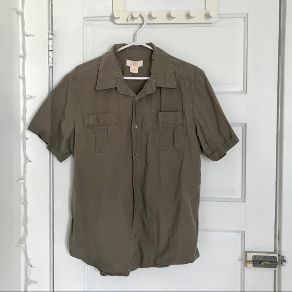 Men’s Button Up Shirts - Picture 7 of 16